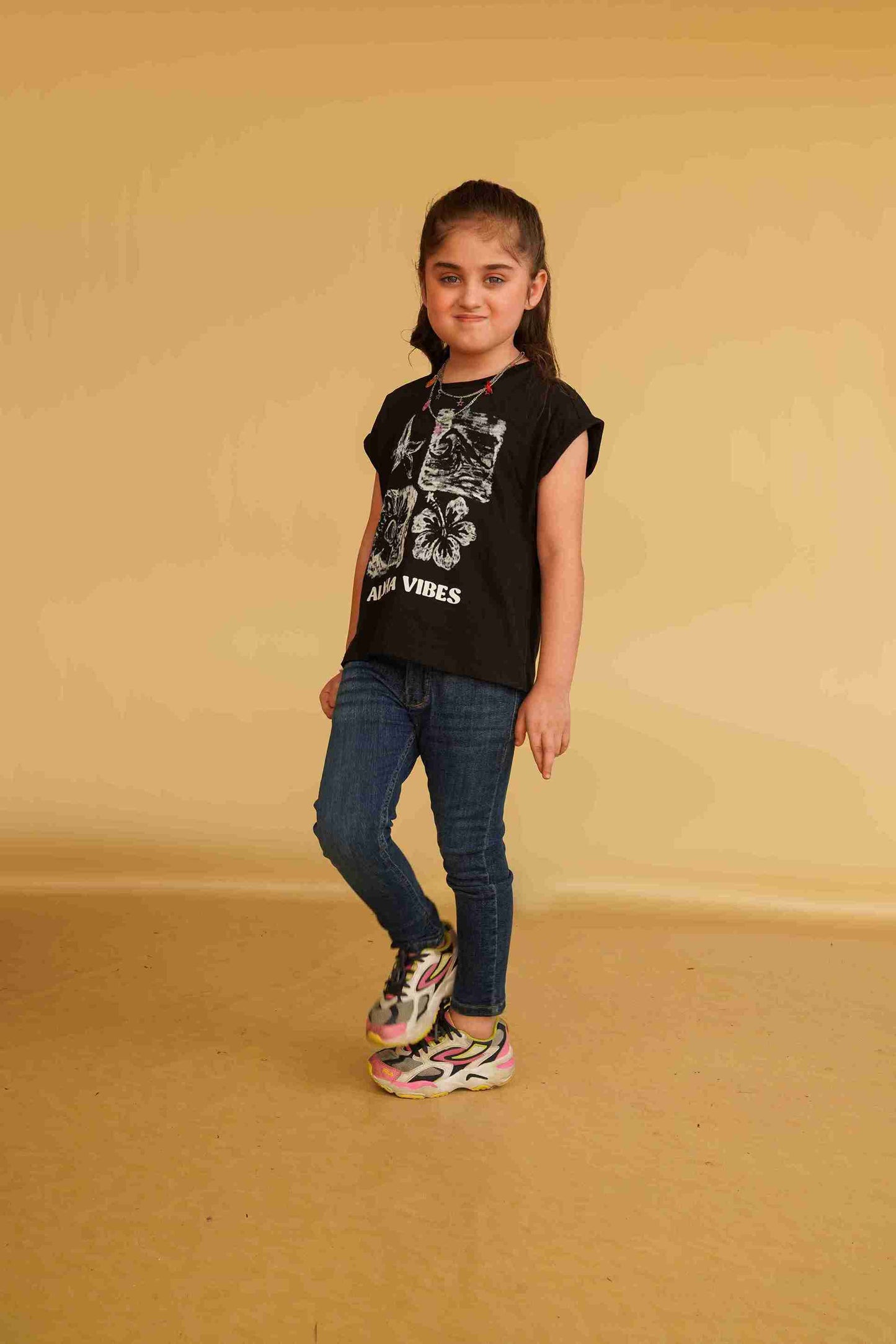 Girls' Black T-Shirt ā Classic, Comfy & Stylish 25SG070-02Y-BLK