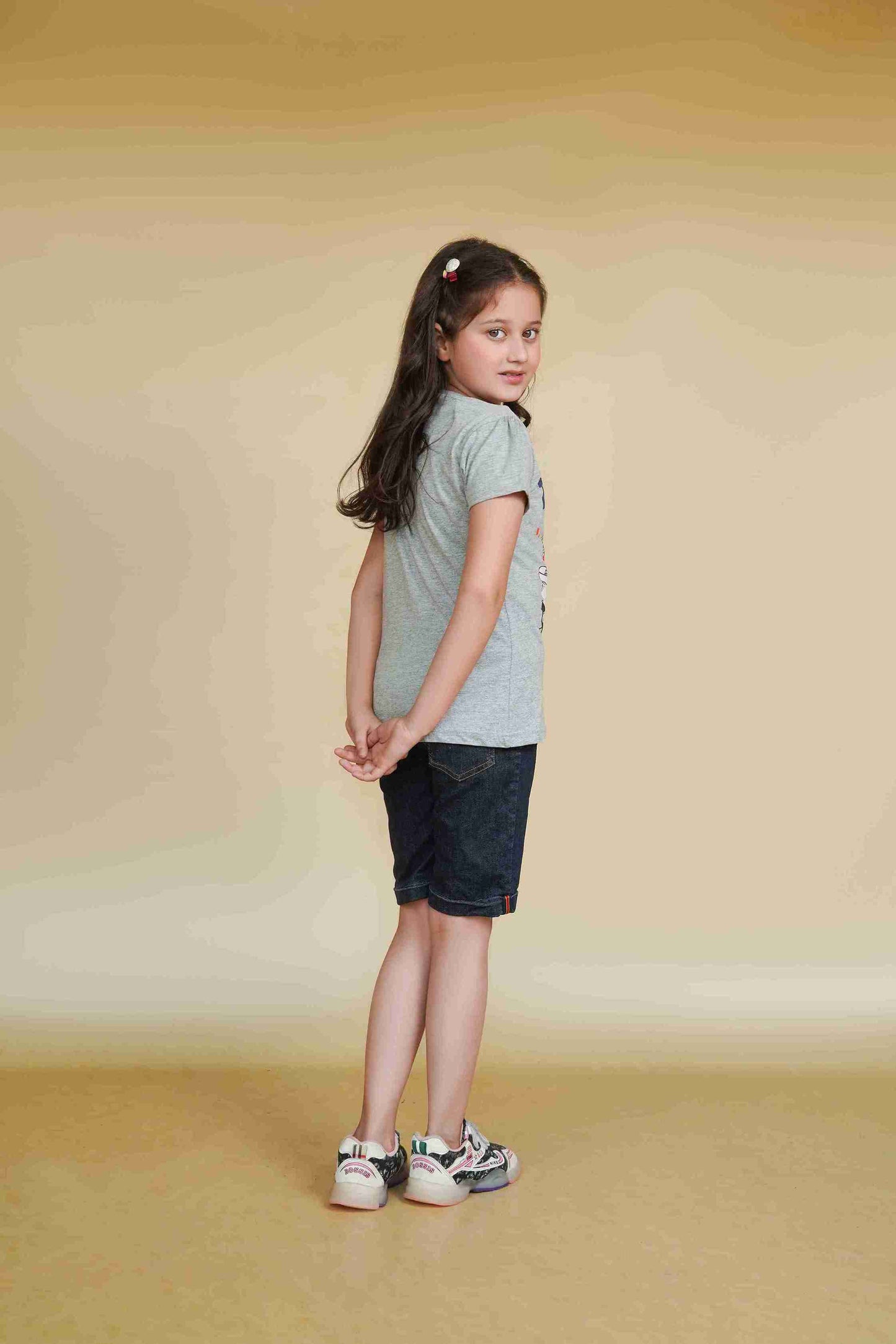 Girls' Gray T-Shirt | Soft & Versatile – Me&Mum 25SG035-02Y-GRY