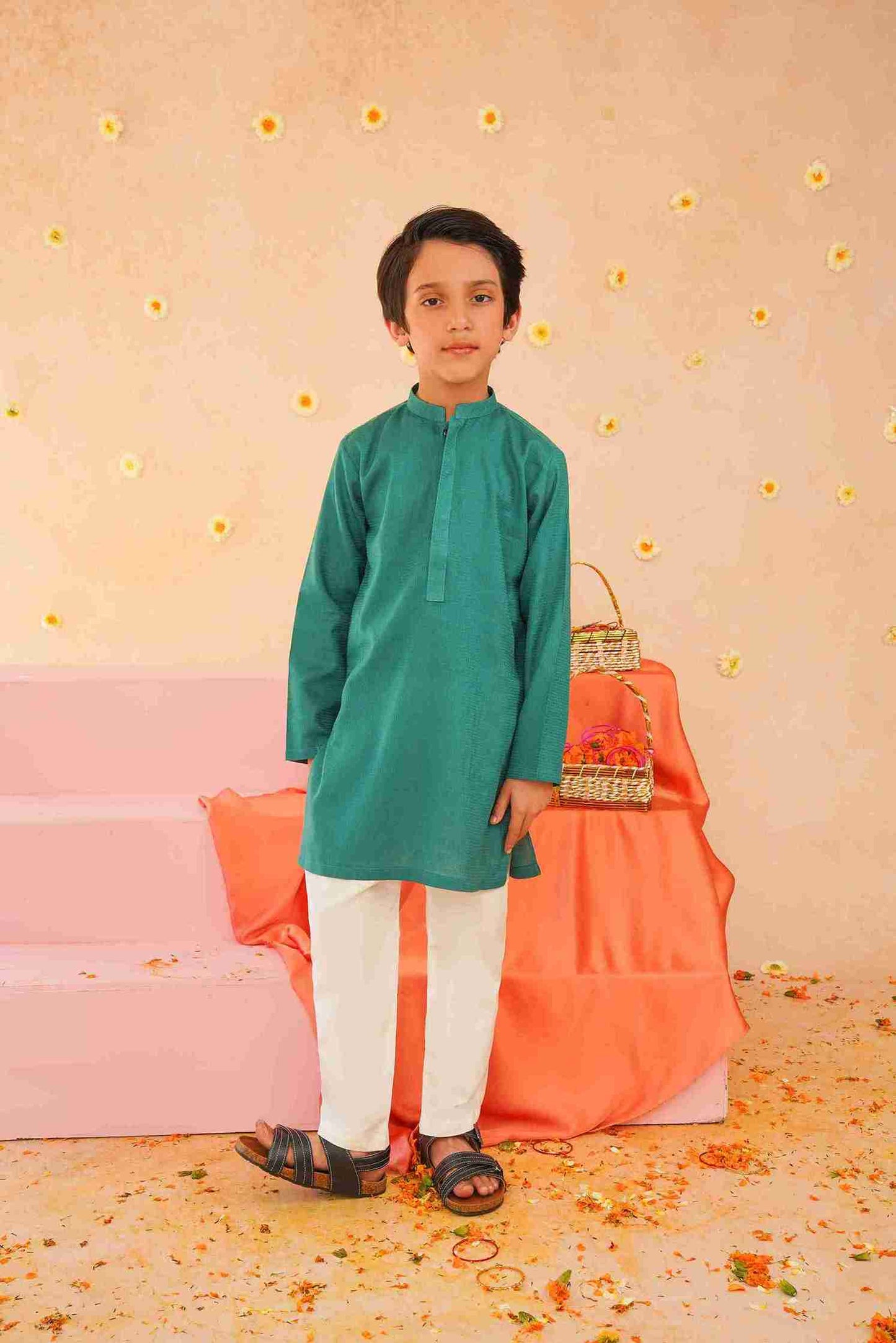 Boys Green Cotton Kurta | Breathable Ethnic Wear – Me&Mum 25SB027-02Y-FRZ