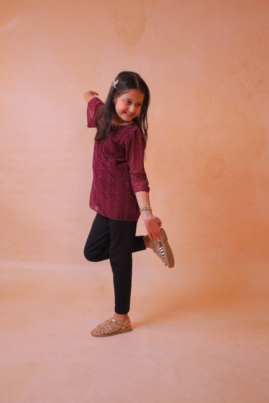 Chiffon Trendy Top in Maroon 24WG176-02Y-PLM