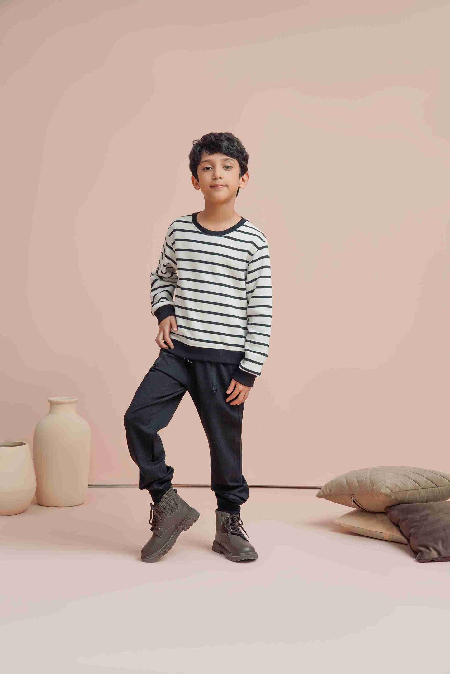 Me&Mum Boys Black & White Sweatshirt with Lining 25WBSS025