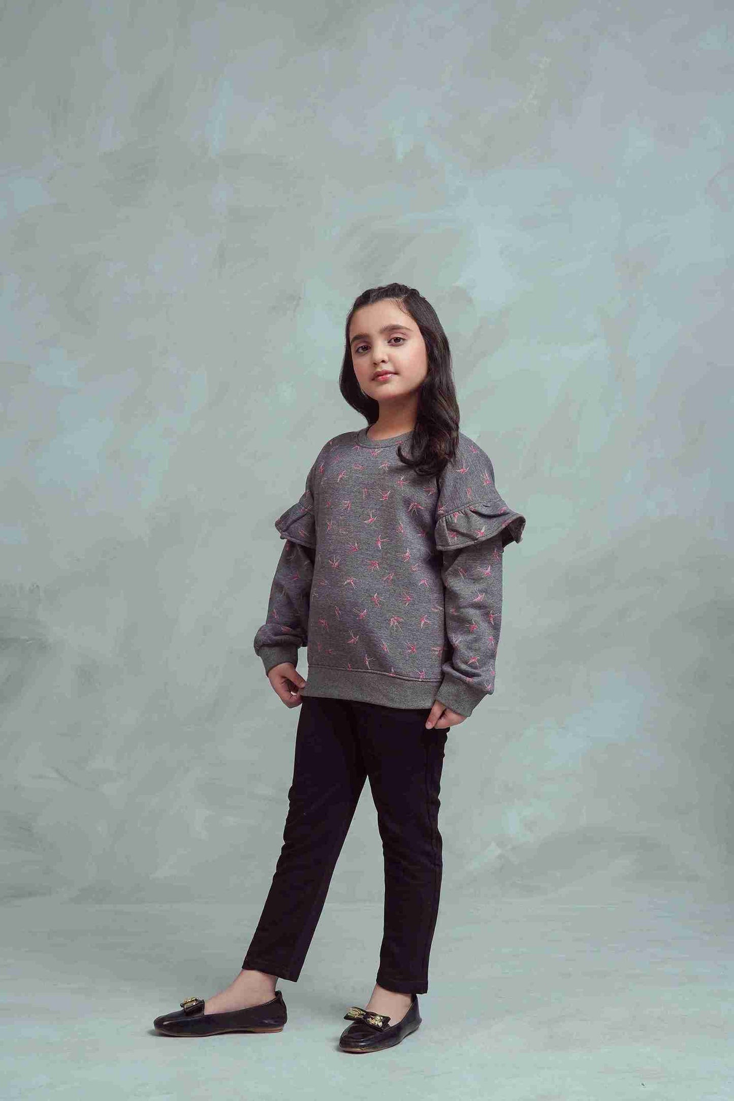 Girls Charcoal Sweatshirt – Cozy, Trendy & Comfortable Casual Wear 25WGSS001-02Y-BLK